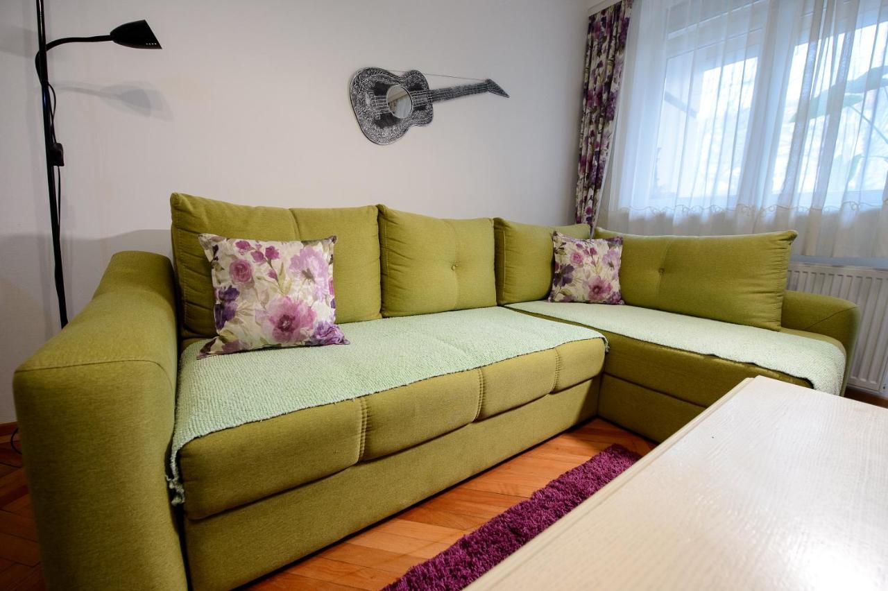 Apartman Centar Lux ヴァリェヴォ エクステリア 写真
