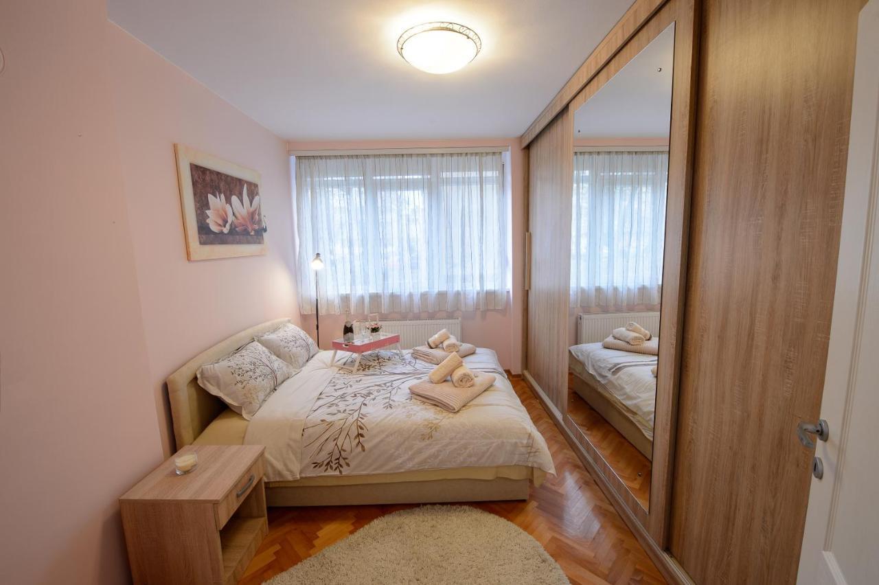 Apartman Centar Lux ヴァリェヴォ エクステリア 写真